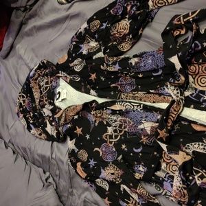 NWOT Torrid Harry Potter "invisibility cloak" hooded robe